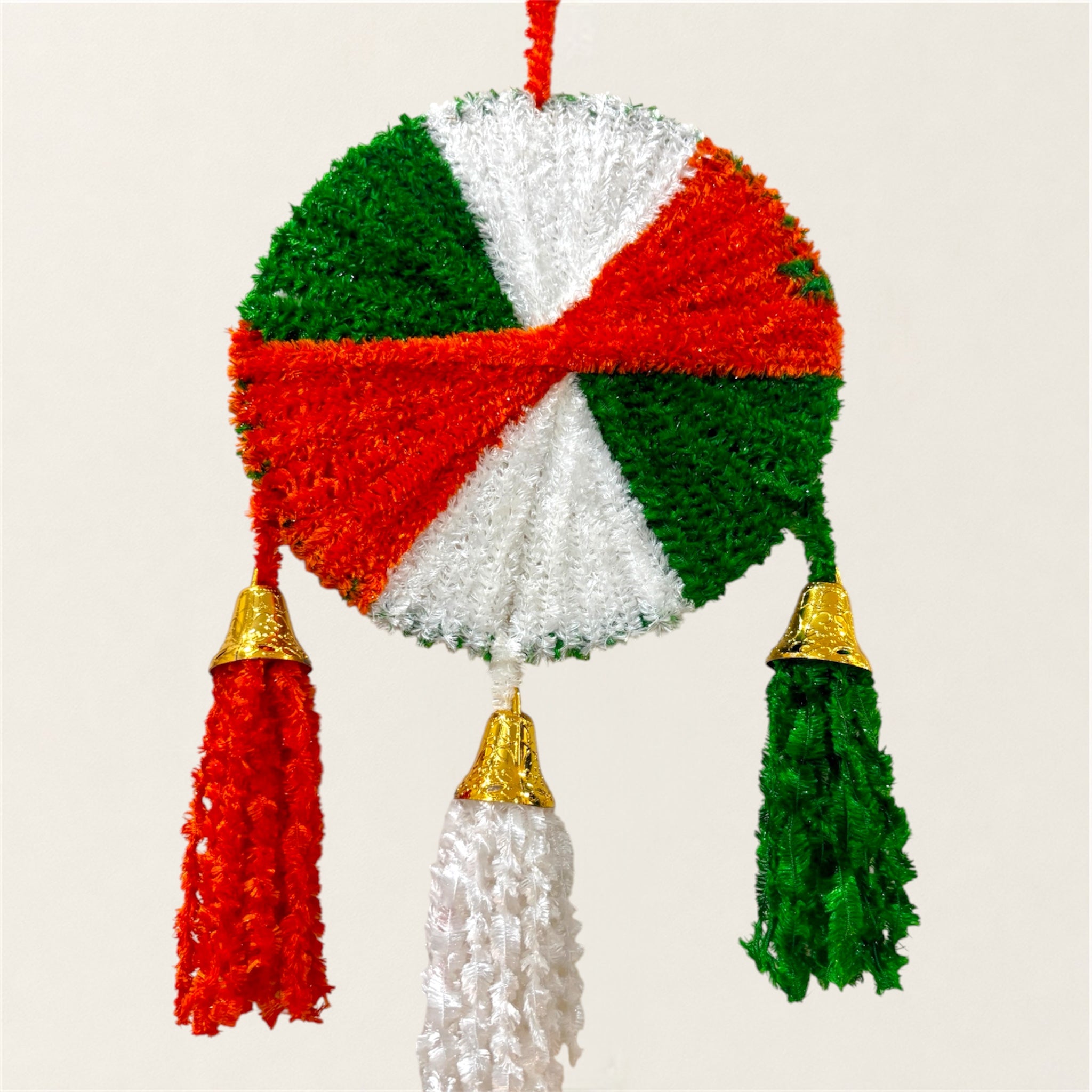 10inch woollen hanging pack of 5.